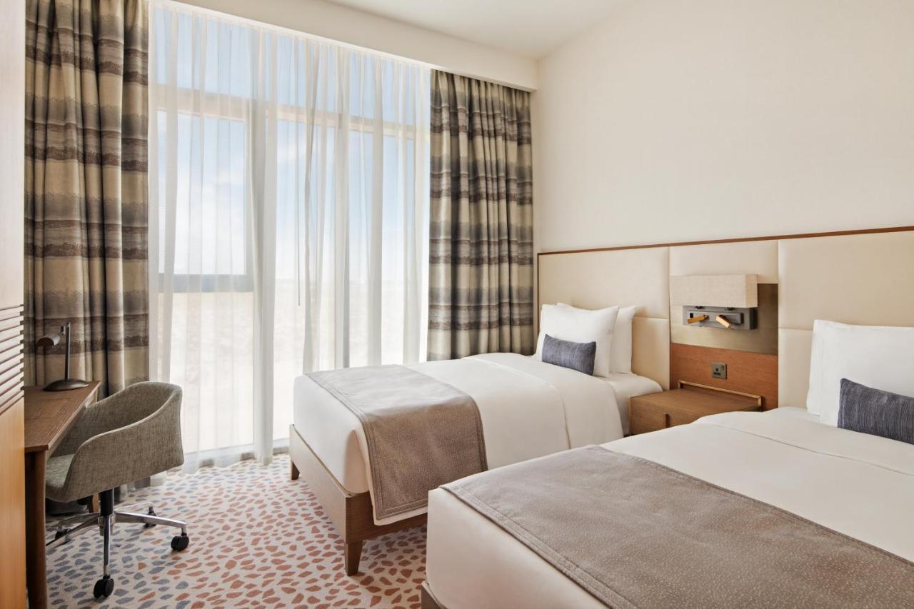Staybridge Al-maktoum Airport By Ihg Aparthotel 4*